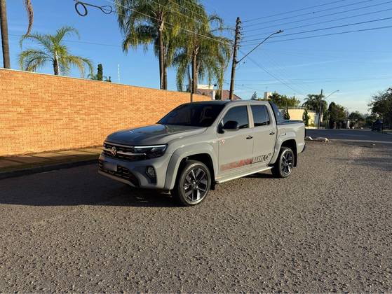 VOLKSWAGEN AMAROK 3.0 V6 TDI DIESEL BARRETOS 70 ANOS CD 4MOTION AUTOMÁTICO